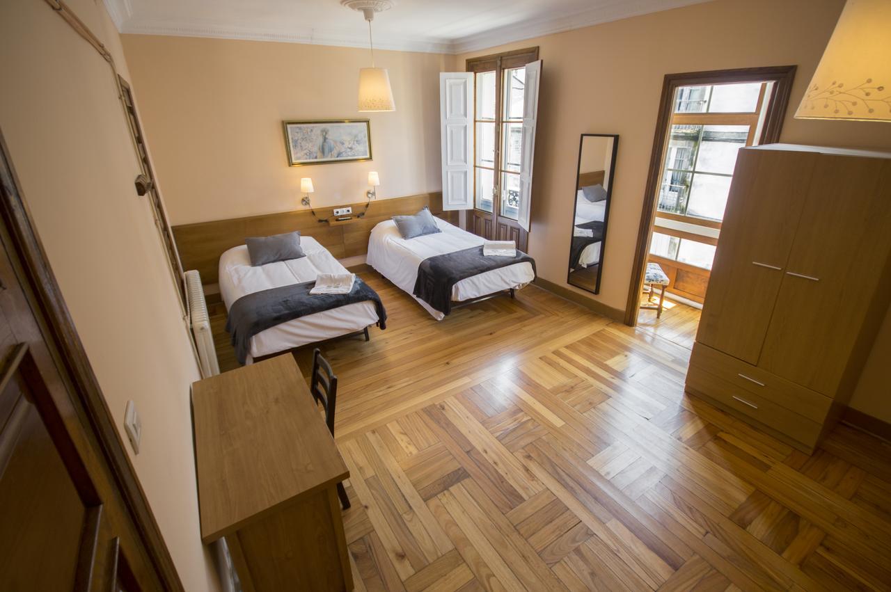 La Posada De La Casona De Sarria Luaran gambar